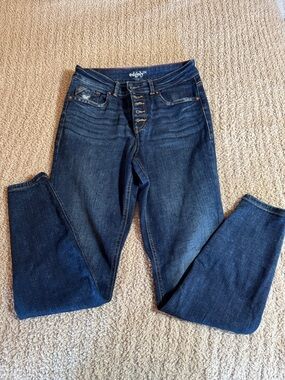 Edgely Dark Blue High-Rise Skinny Jeans with Button Fly